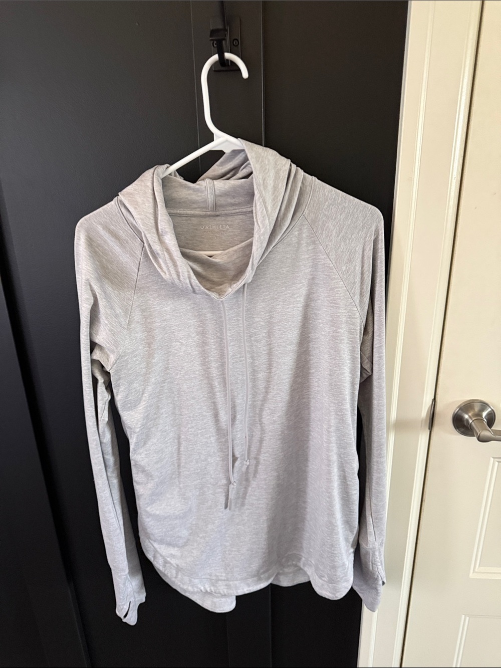 Athleta Heather Light Gray Hooded Long-Sleeve Pullover